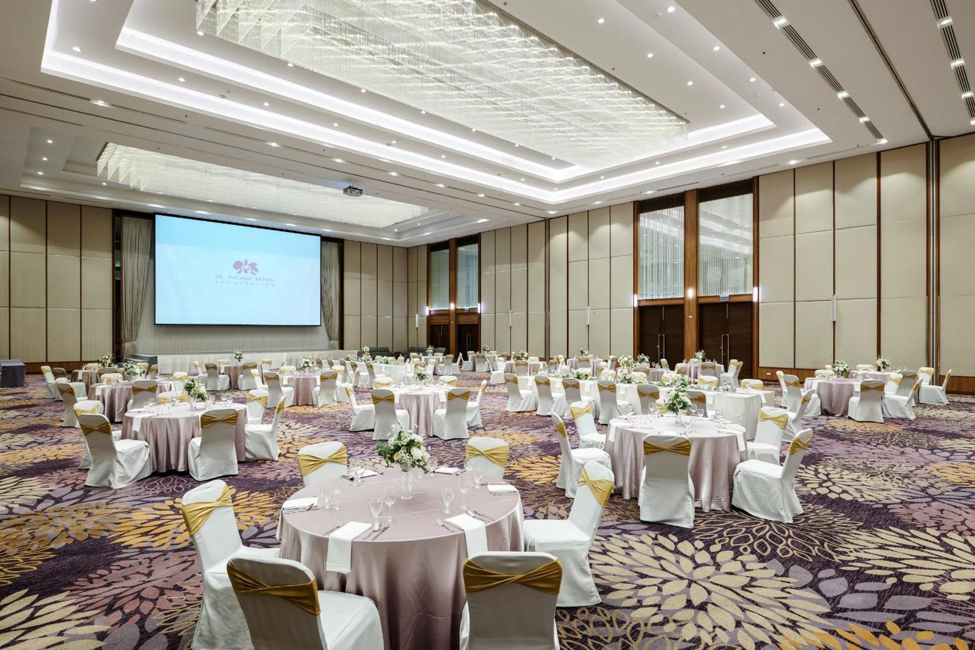 Tk Palace Hotel & Convention Bangkok Dış mekan fotoğraf